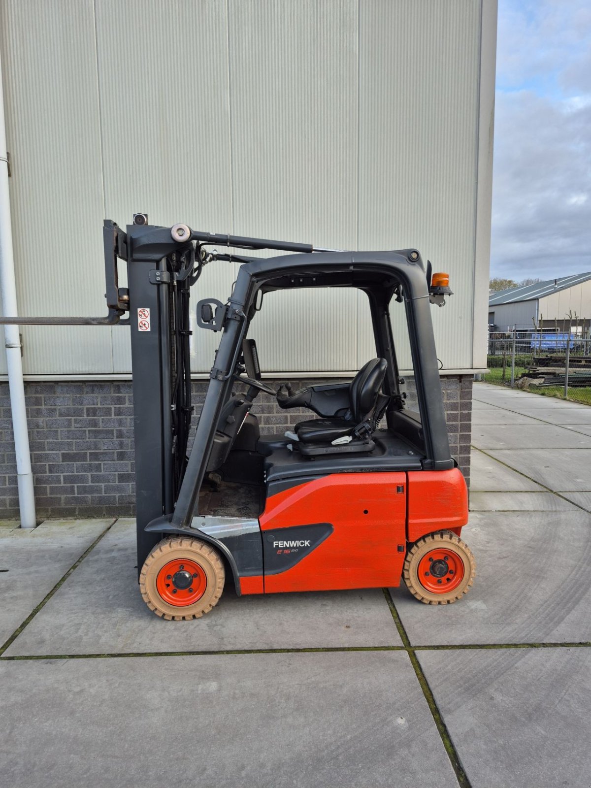 Frontstapler от тип Linde -, Gebrauchtmaschine в Biddinghuizen (Снимка 1)