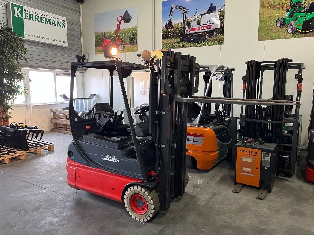 Frontstapler of the type Linde -, Gebrauchtmaschine in Dronten (Picture 8)