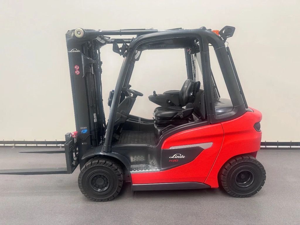 Frontstapler of the type Linde 1202-01 H 20 D-01/600 DEMO, Neumaschine in Culemborg (Picture 3)