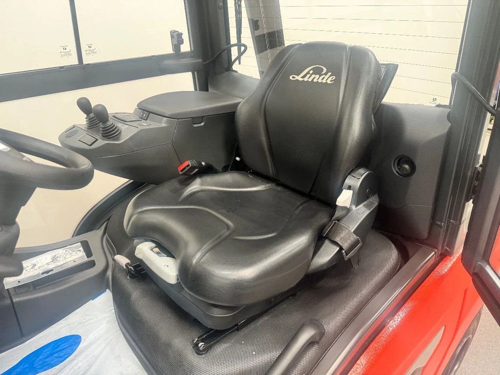 Frontstapler des Typs Linde 1202 H 25 D-01, Neumaschine in Culemborg (Bild 9)
