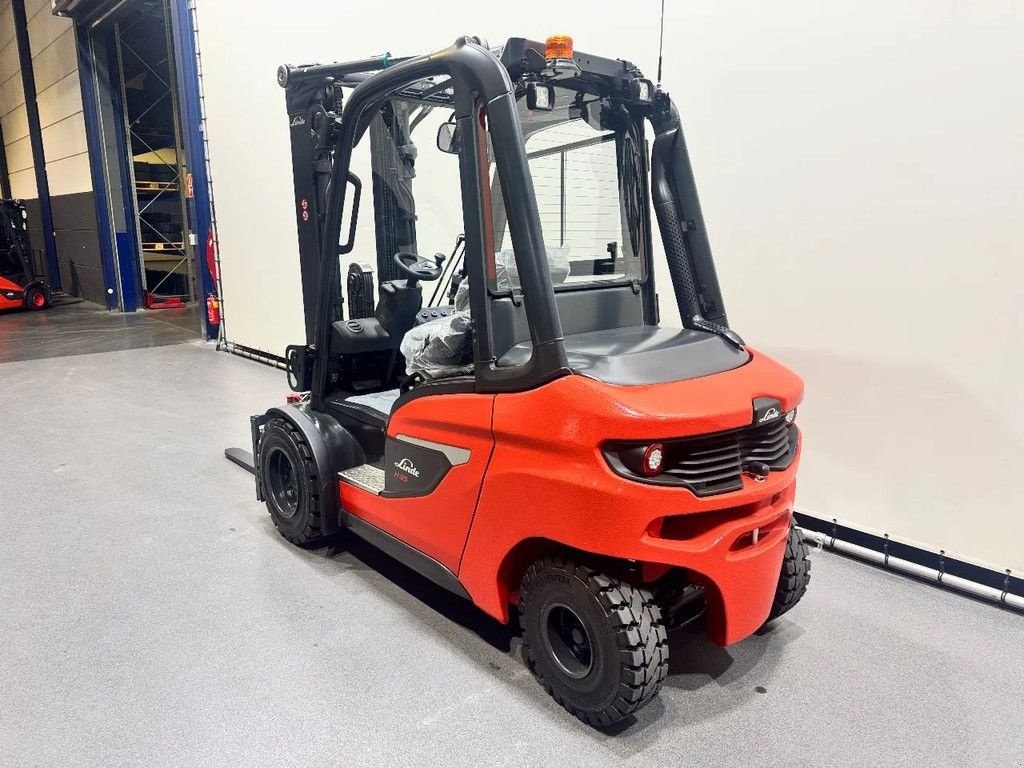 Frontstapler of the type Linde 1202 H 35 D-01 zonder Linker deur, Neumaschine in Culemborg (Picture 9)