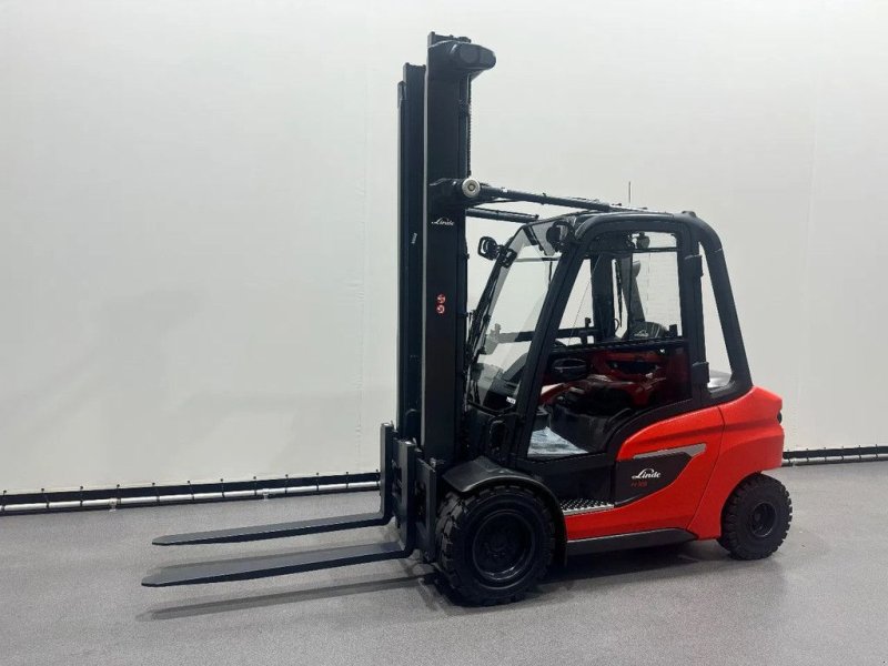 Frontstapler des Typs Linde 1202 H 35 D-01, Neumaschine in Culemborg (Bild 1)