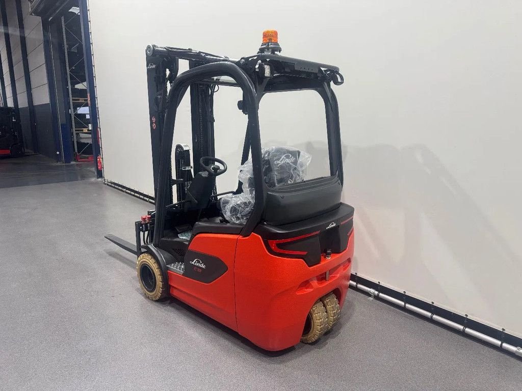 Frontstapler του τύπου Linde 1251 E 18-01, Neumaschine σε Culemborg (Φωτογραφία 4)