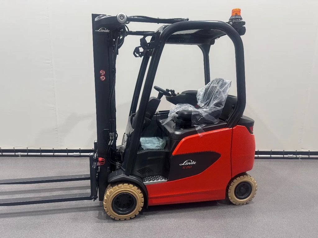 Frontstapler tipa Linde 1251 E 20 PH-01, Neumaschine u Culemborg (Slika 3)