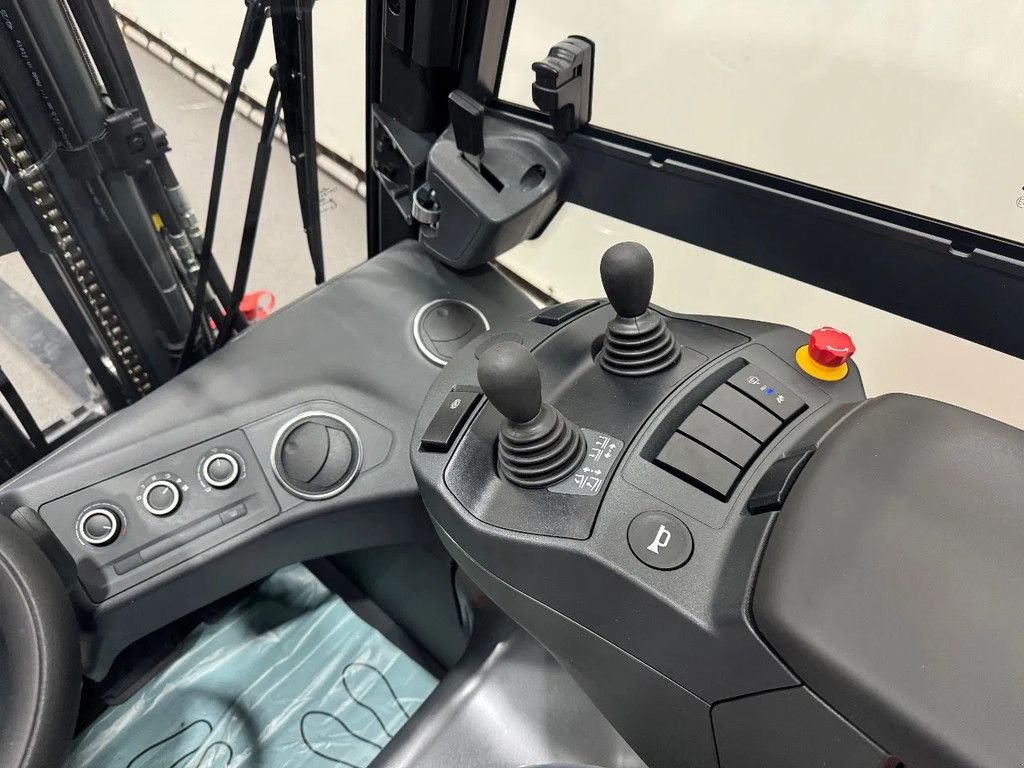 Frontstapler des Typs Linde 1251 E 20 PL-01, Neumaschine in Culemborg (Bild 9)