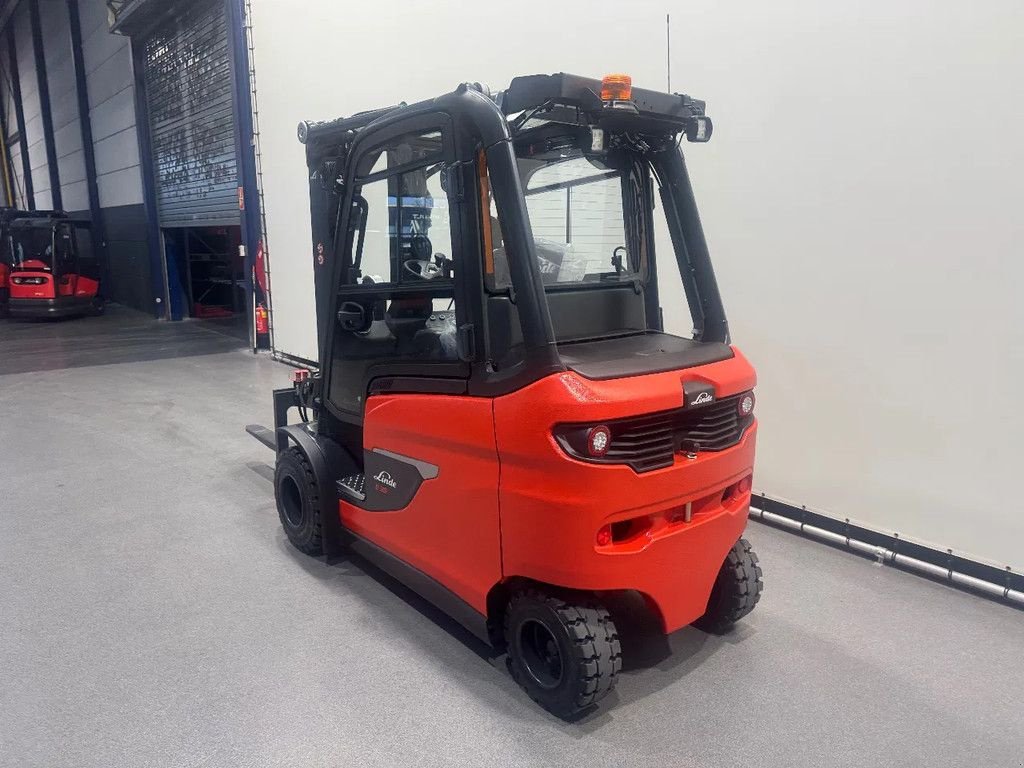 Frontstapler типа Linde 1252 E 35 HL-01 inclusief AIRCO, Gebrauchtmaschine в Culemborg (Фотография 8)