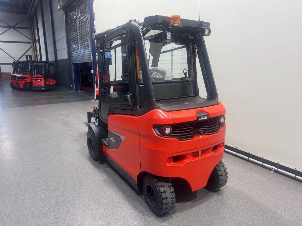 Frontstapler типа Linde 1252 E 35 HL-01 inclusief AIRCO, Gebrauchtmaschine в Culemborg (Фотография 9)