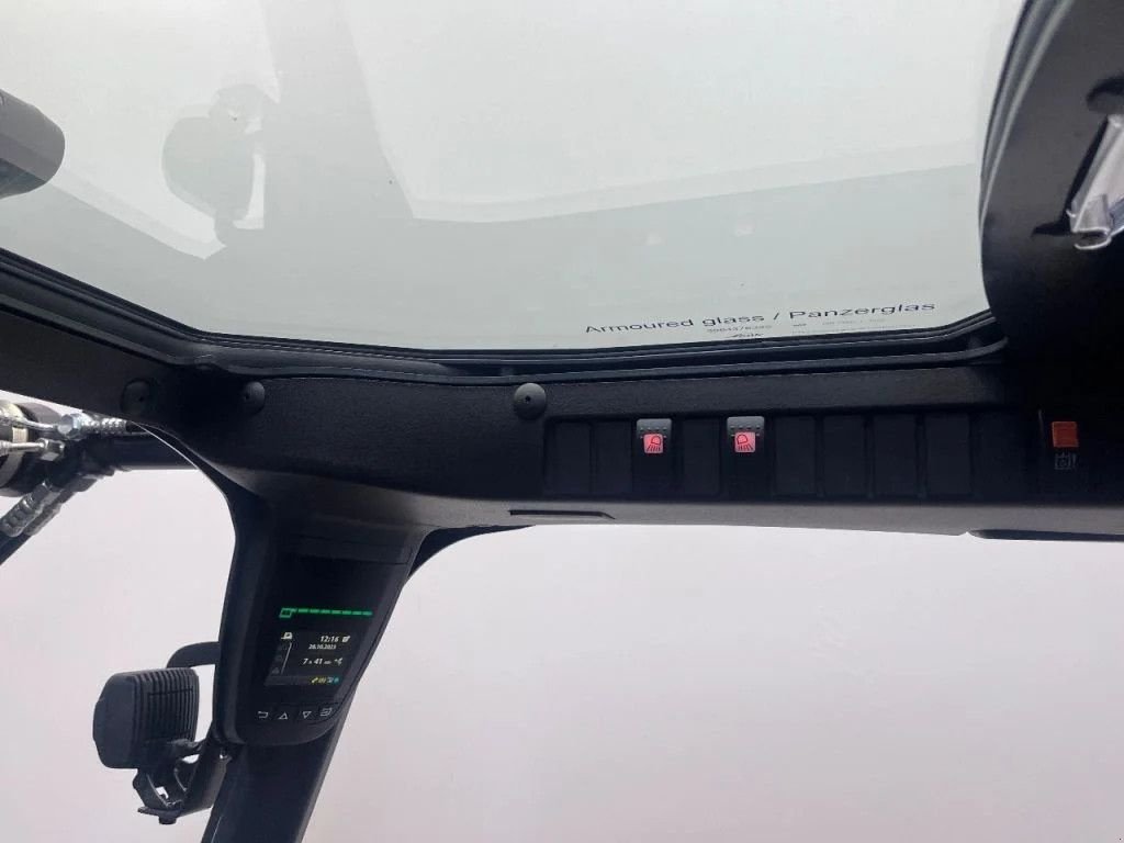 Frontstapler of the type Linde 386-02 E 20 L-02, Neumaschine in Culemborg (Picture 11)