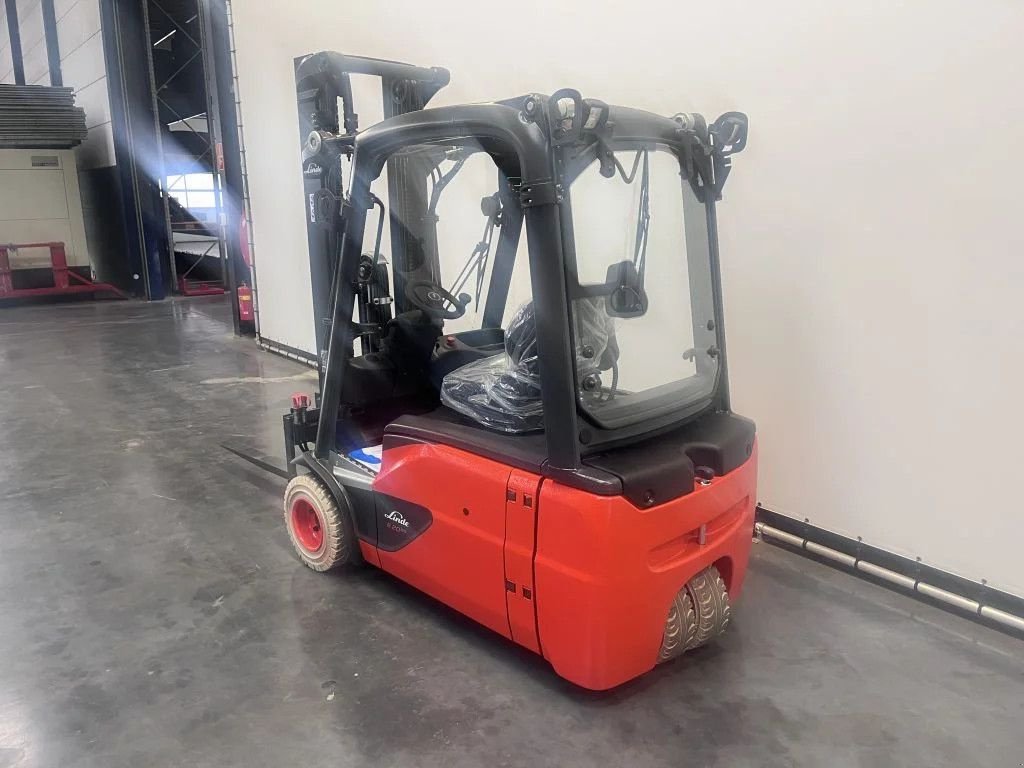 Frontstapler del tipo Linde 386-02 E 20 L-02, Neumaschine In Culemborg (Immagine 3)