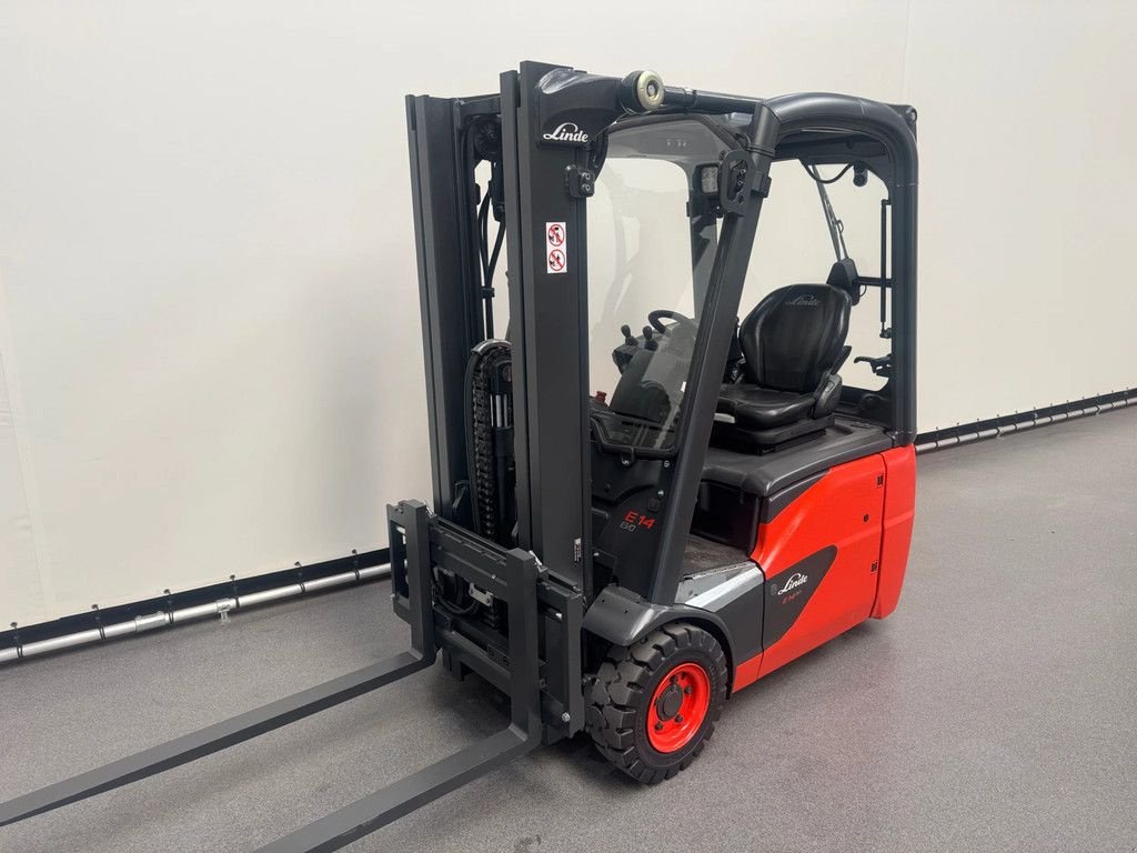 Frontstapler typu Linde 386 E 14-02, Gebrauchtmaschine w Culemborg (Zdjęcie 2)