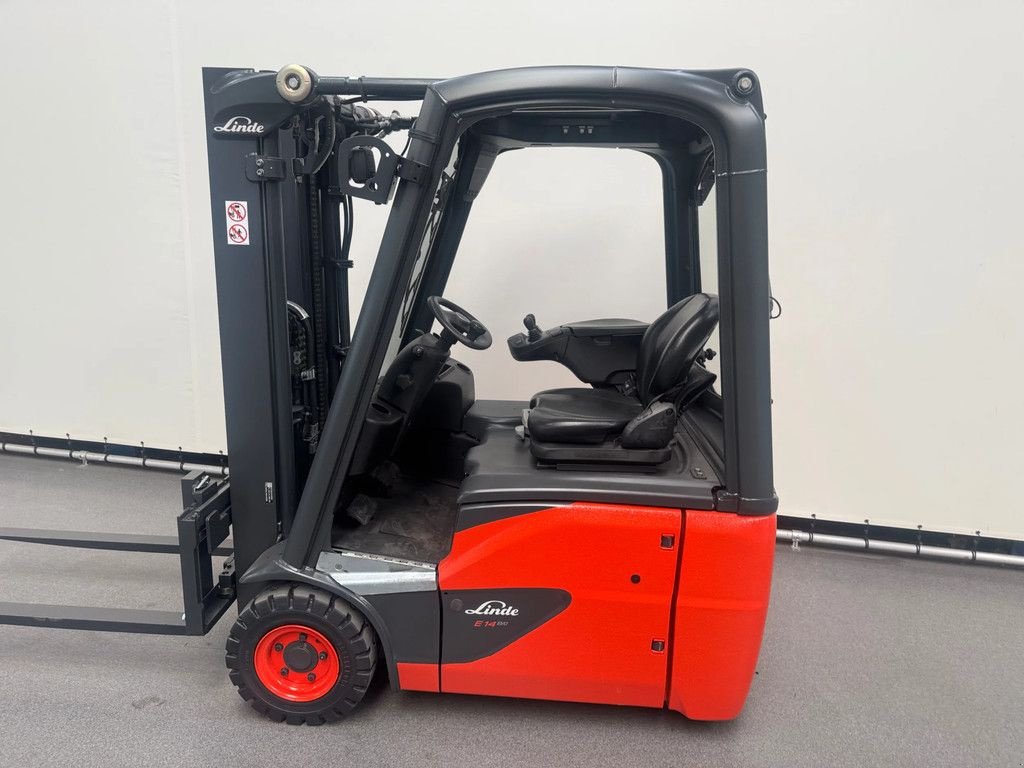 Frontstapler typu Linde 386 E 14-02, Gebrauchtmaschine w Culemborg (Zdjęcie 4)