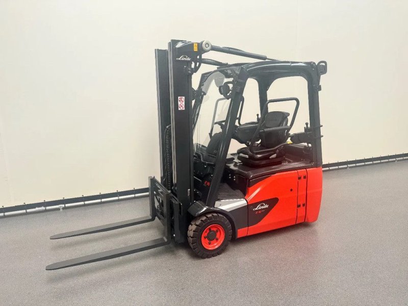 Frontstapler of the type Linde 386 E 16-02, Gebrauchtmaschine in Culemborg (Picture 1)