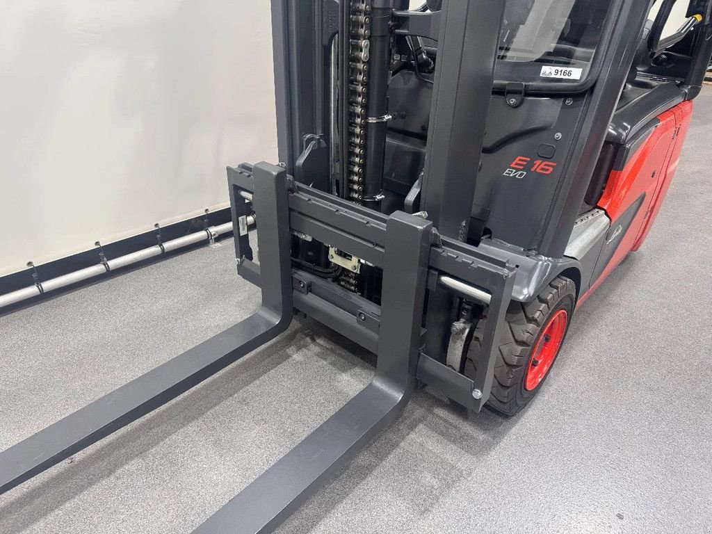 Frontstapler del tipo Linde 386 E 16 C-02, Gebrauchtmaschine en Culemborg (Imagen 8)