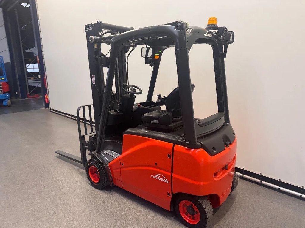 Frontstapler typu Linde 386 E 20 PH-01, Gebrauchtmaschine v Culemborg (Obrázek 4)