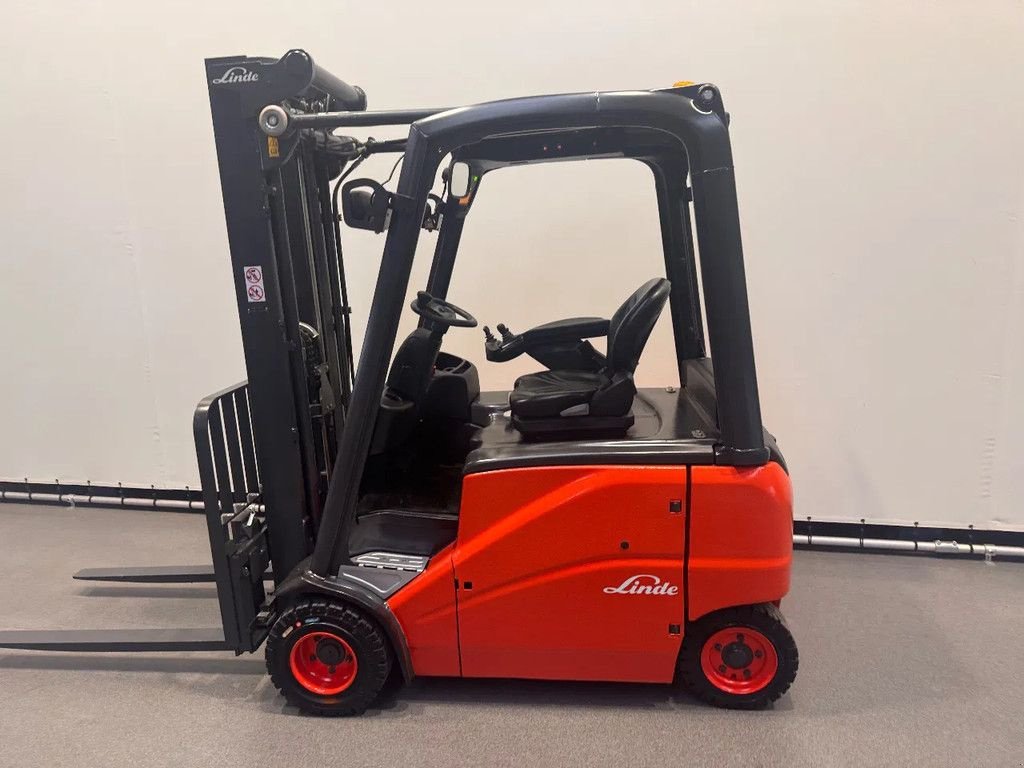 Frontstapler typu Linde 386 E 20 PH-01, Gebrauchtmaschine v Culemborg (Obrázek 7)