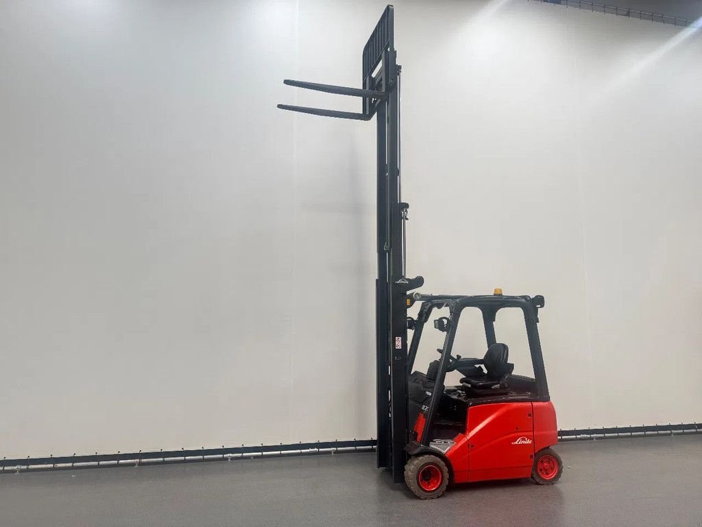 Frontstapler of the type Linde 386 E 20 PH-01, Gebrauchtmaschine in Culemborg (Picture 11)