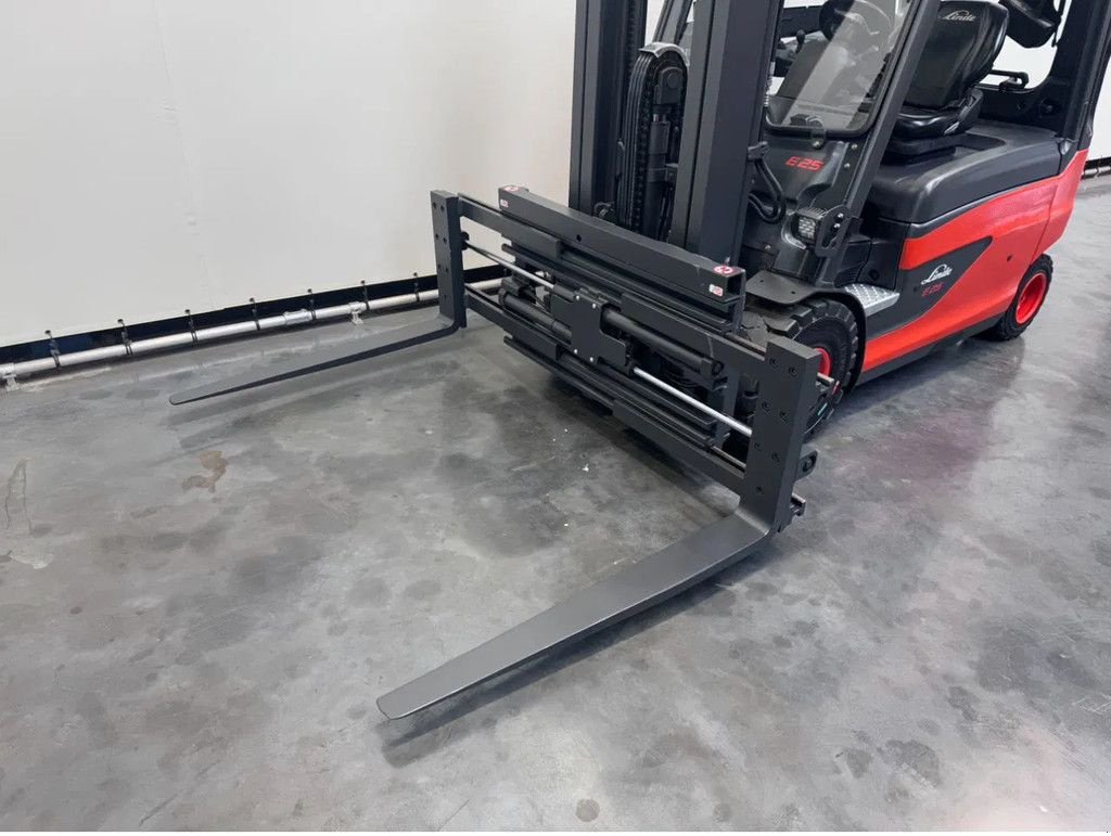 Frontstapler of the type Linde 387 E 25 L-01 inclusief nieuwe accu, Gebrauchtmaschine in Culemborg (Picture 10)