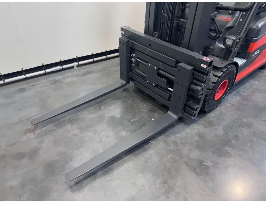 Frontstapler of the type Linde 387 E 25 L-01 inclusief nieuwe accu, Gebrauchtmaschine in Culemborg (Picture 9)