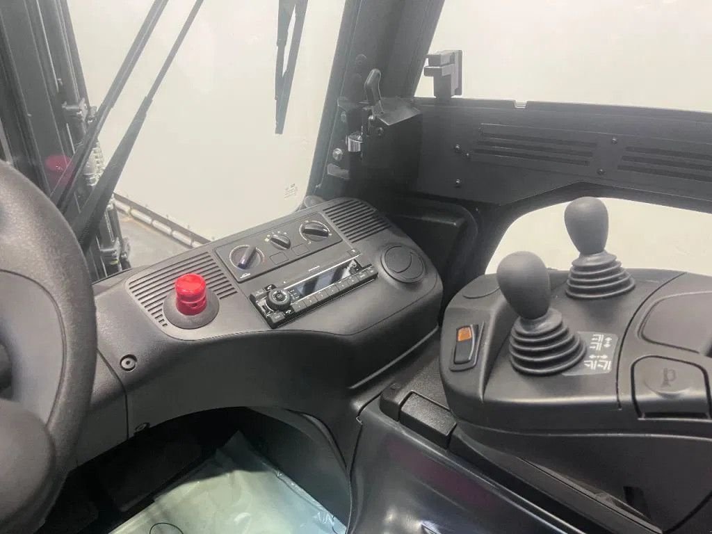 Frontstapler of the type Linde 388 E 50 HL-01/600, Neumaschine in Culemborg (Picture 8)