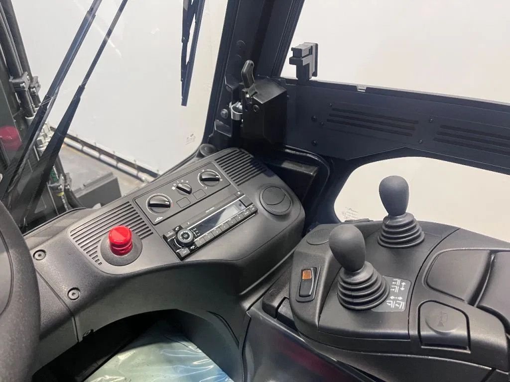 Frontstapler of the type Linde 388 E 50 HL-01/600, Neumaschine in Culemborg (Picture 7)