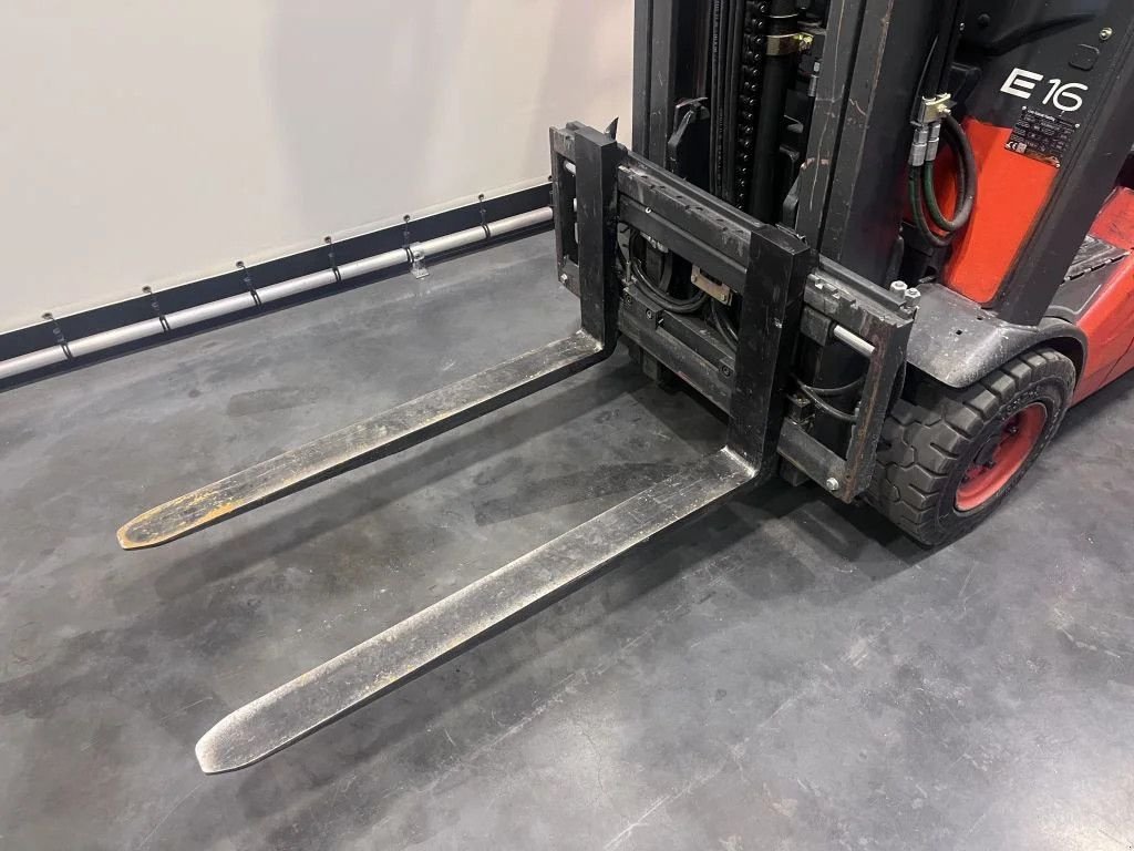Frontstapler del tipo Linde E 16 H-01, Gebrauchtmaschine In Culemborg (Immagine 9)