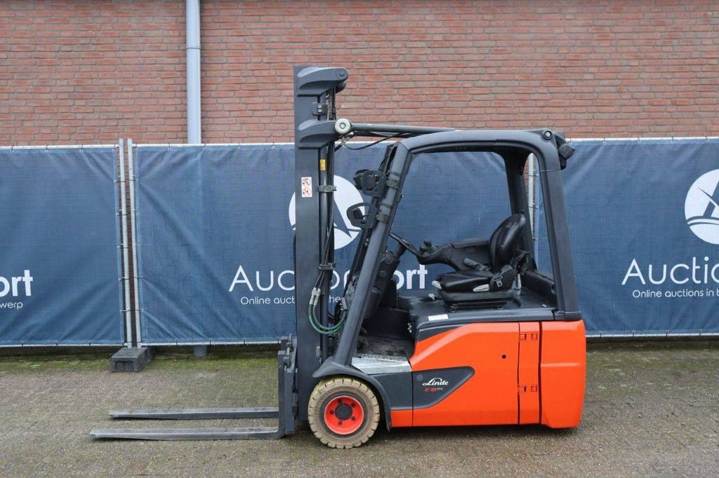 Frontstapler of the type Linde E 18 EVO, Gebrauchtmaschine in Antwerpen (Picture 2)