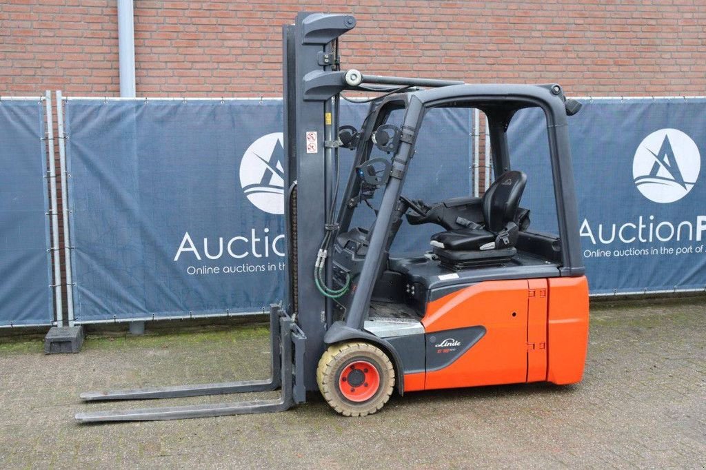 Frontstapler of the type Linde E 18 EVO, Gebrauchtmaschine in Antwerpen (Picture 1)
