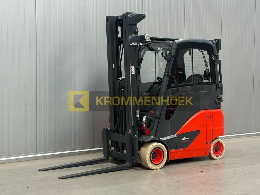 Frontstapler del tipo Linde E 20 PH, Gebrauchtmaschine In Apeldoorn (Immagine 2)