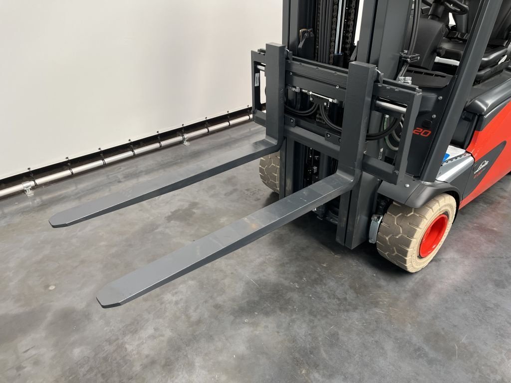 Frontstapler of the type Linde E 20 PL-02, Gebrauchtmaschine in Culemborg (Picture 3)