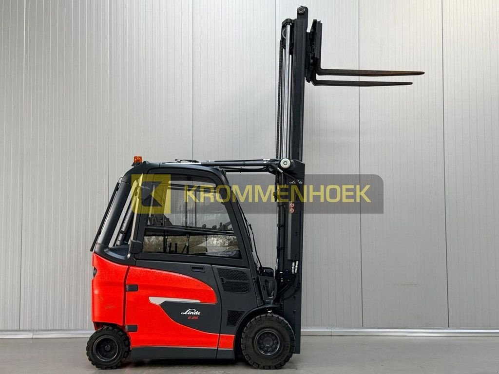 Frontstapler del tipo Linde E 25 H-01-600, Gebrauchtmaschine en Apeldoorn (Imagen 8)