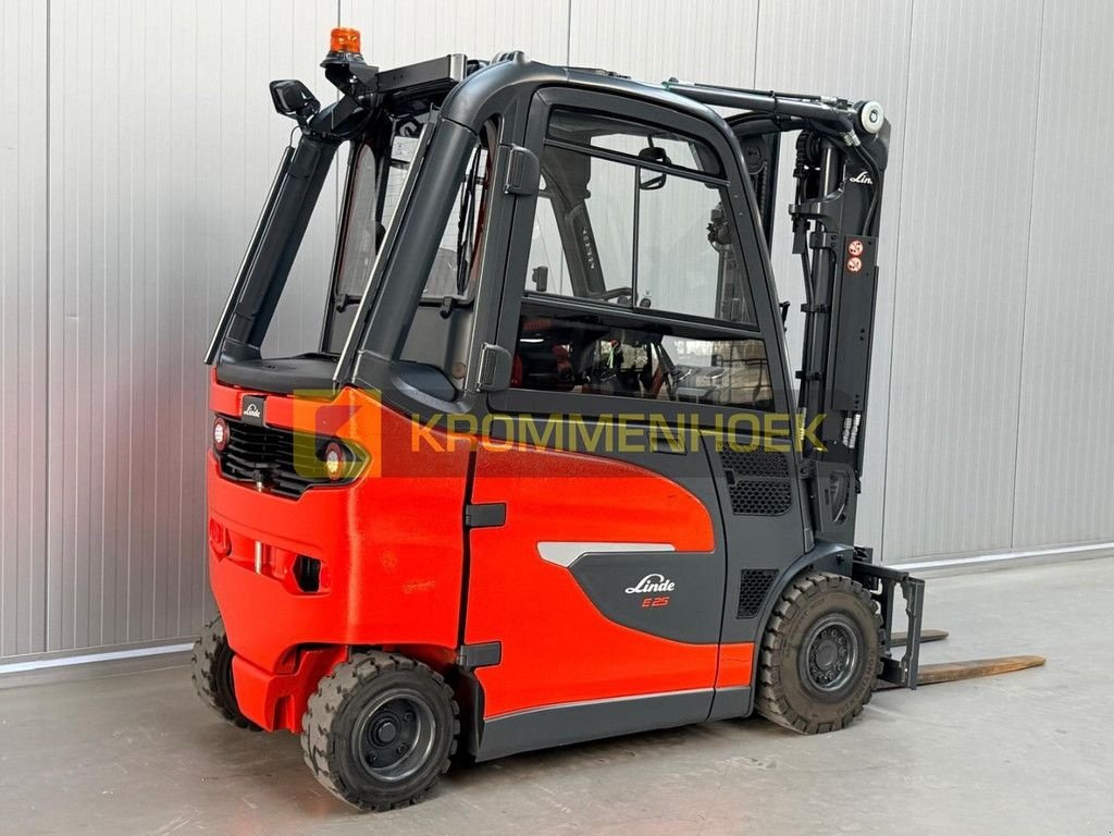 Frontstapler del tipo Linde E 25 H-01-600, Gebrauchtmaschine en Apeldoorn (Imagen 4)