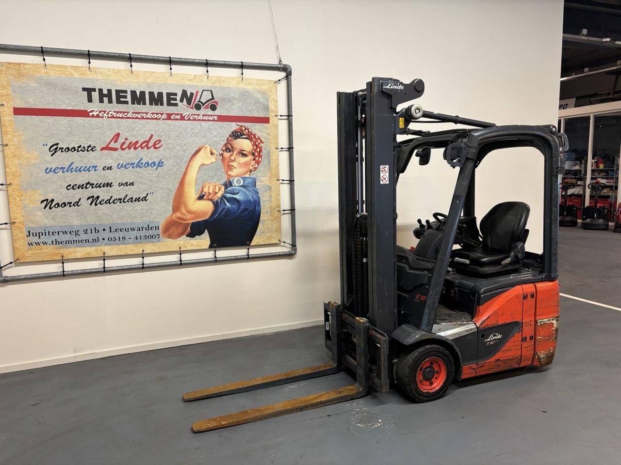 Frontstapler des Typs Linde E12-02-386, Gebrauchtmaschine in Leeuwarden (Bild 1)