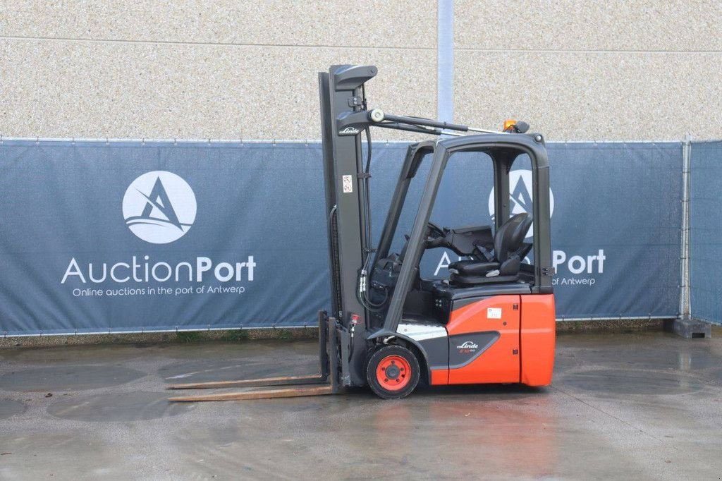 Frontstapler от тип Linde E12-02, Gebrauchtmaschine в Antwerpen (Снимка 1)