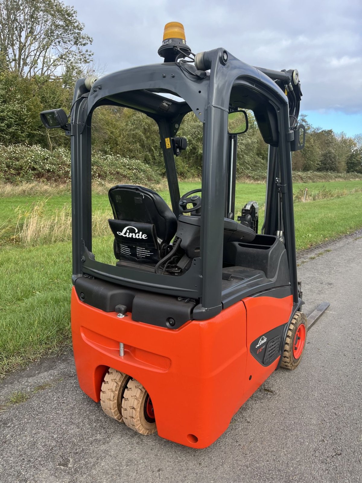 Frontstapler des Typs Linde E12 -02, Gebrauchtmaschine in Lelystad (Bild 9)