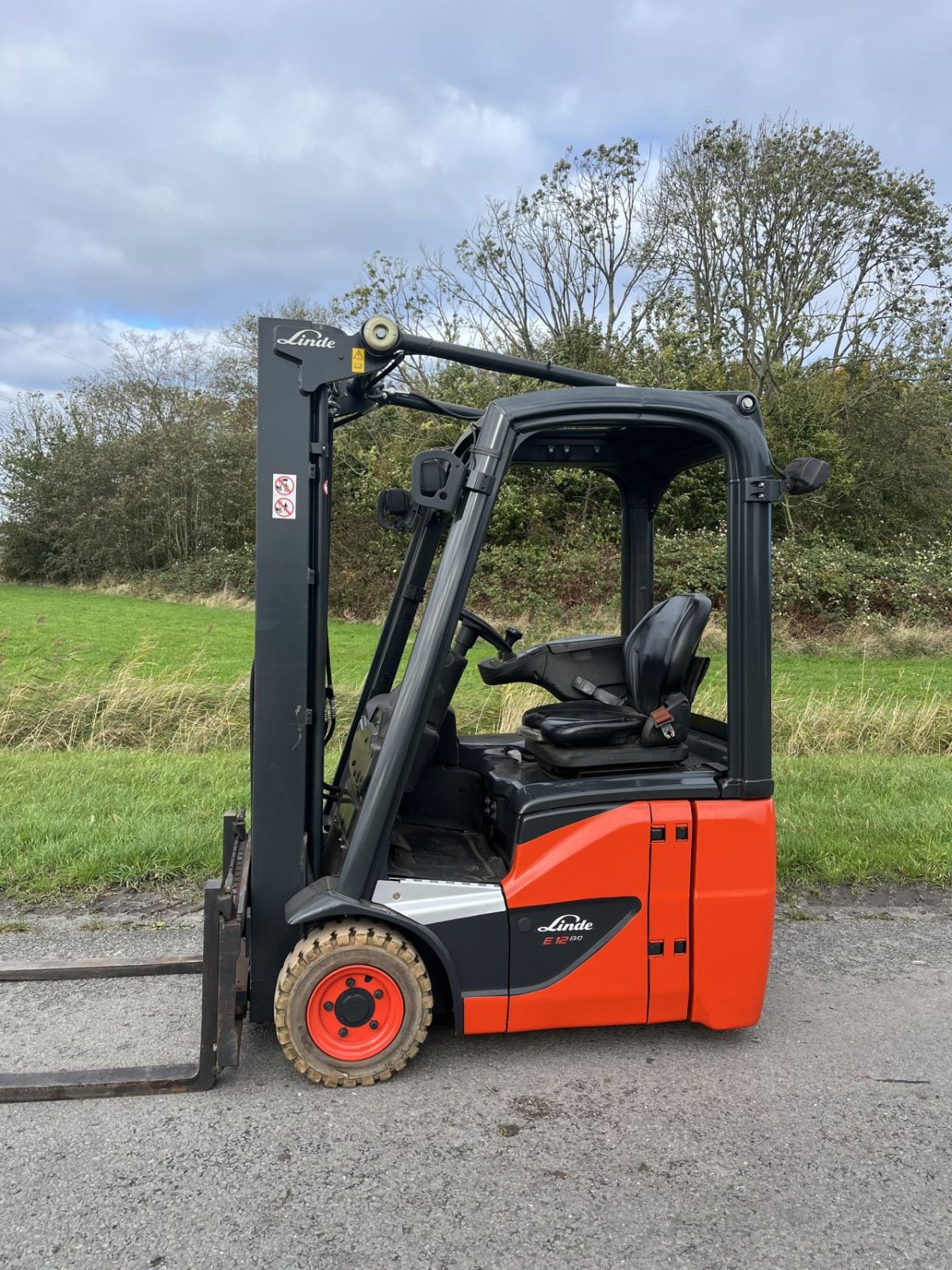 Frontstapler des Typs Linde E12 -02, Gebrauchtmaschine in Lelystad (Bild 2)