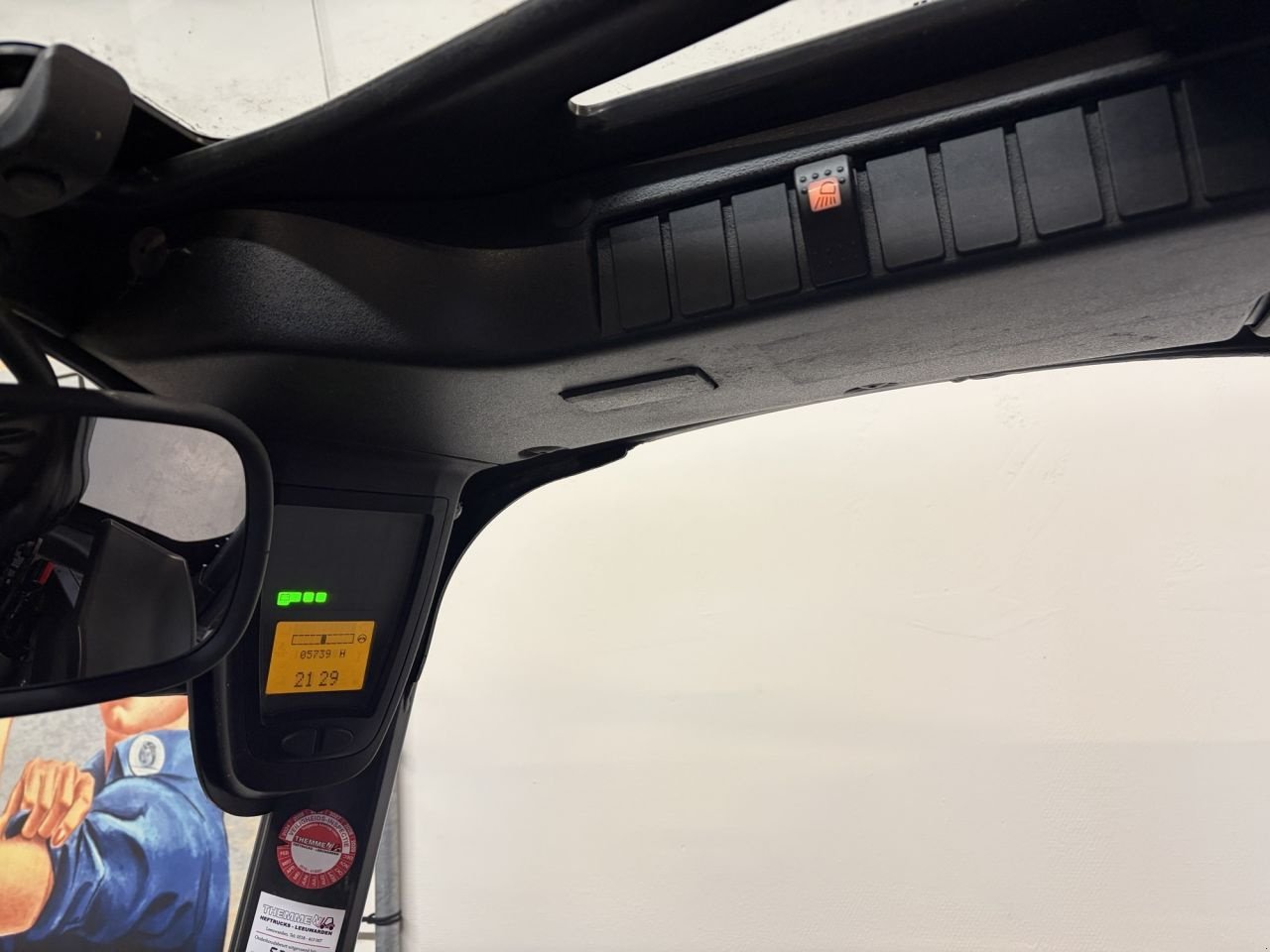 Frontstapler des Typs Linde E12-386, Gebrauchtmaschine in Leeuwarden (Bild 4)