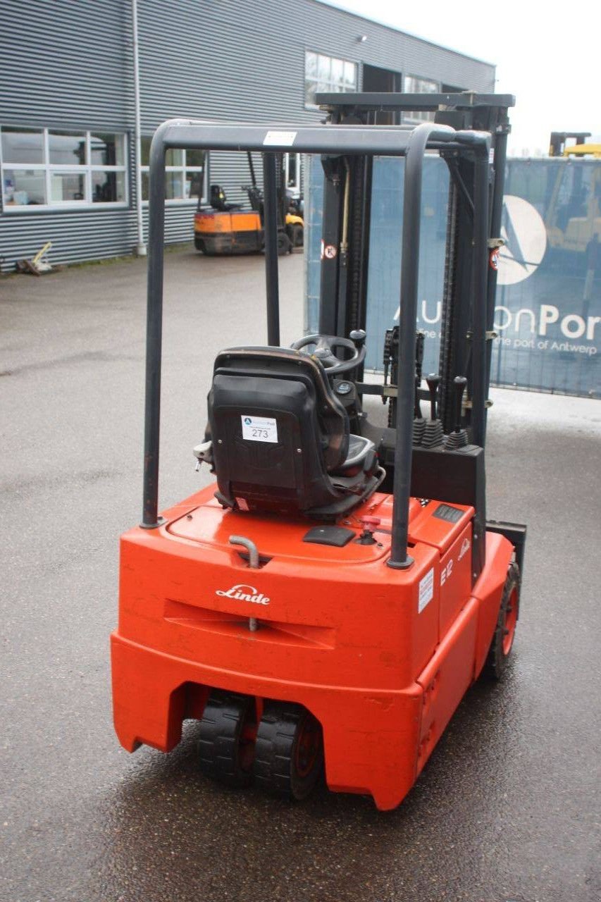 Frontstapler typu Linde E12, Gebrauchtmaschine v Antwerpen (Obrázek 7)
