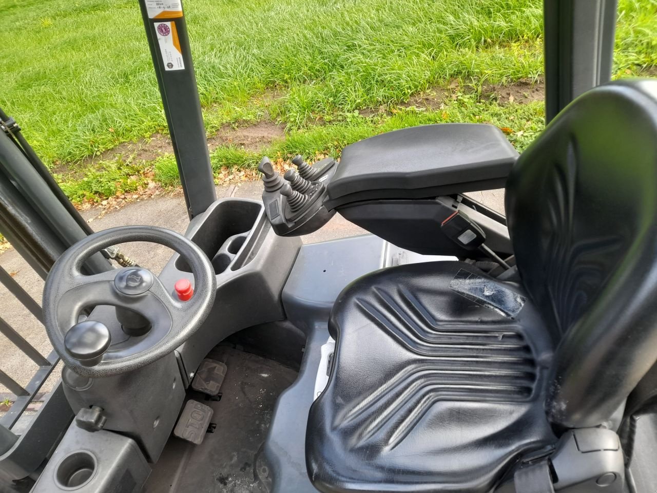 Frontstapler of the type Linde E12, Gebrauchtmaschine in Veenendaal (Picture 10)