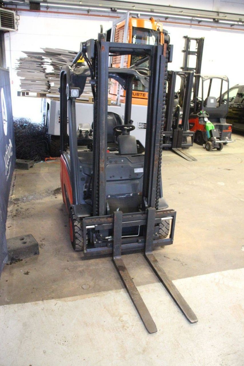 Frontstapler Türe ait Linde E14-02 EVO, Gebrauchtmaschine içinde Antwerpen (resim 7)