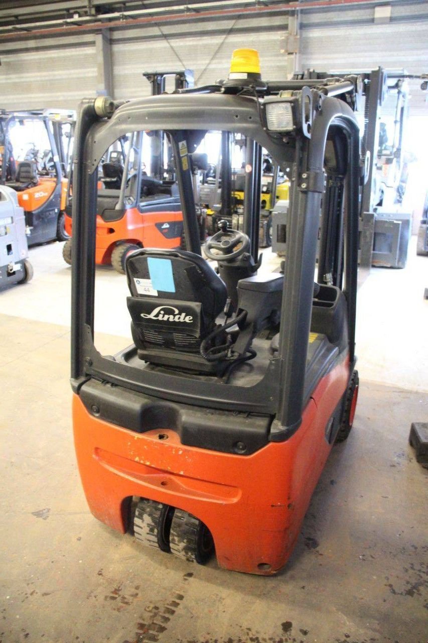 Frontstapler Türe ait Linde E14-02 EVO, Gebrauchtmaschine içinde Antwerpen (resim 5)