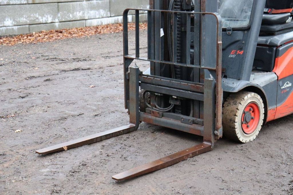 Frontstapler of the type Linde E14-02, Gebrauchtmaschine in Antwerpen (Picture 11)