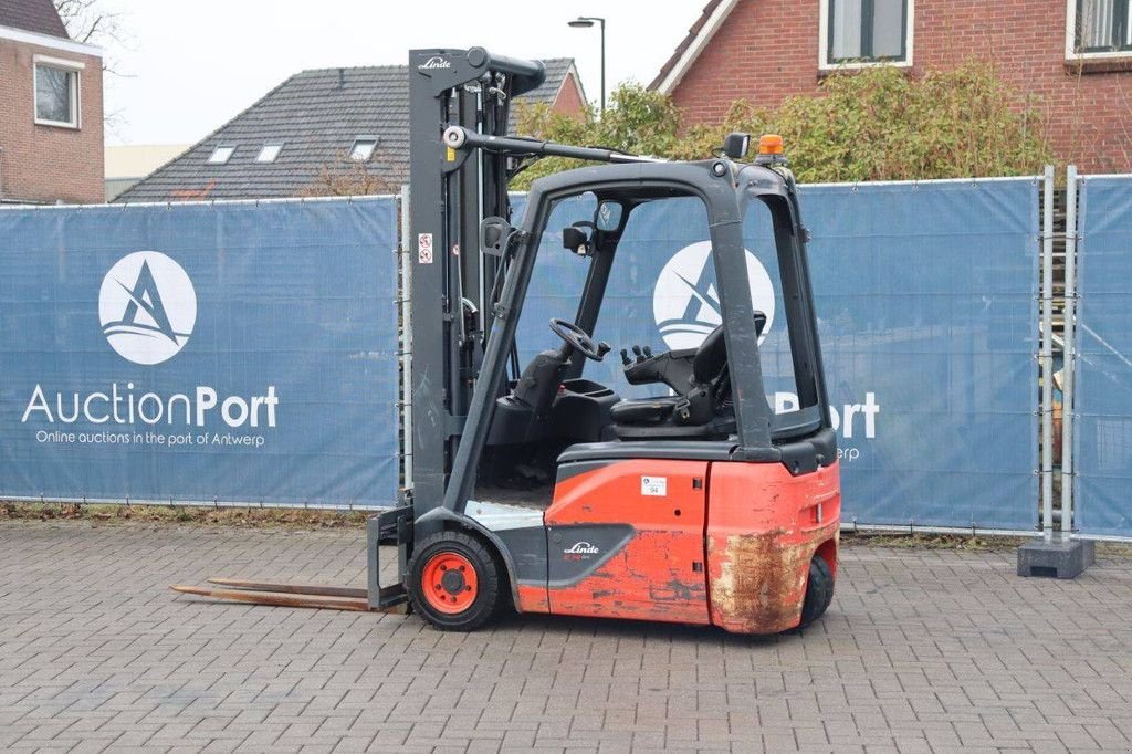 Frontstapler типа Linde E14-02, Gebrauchtmaschine в Antwerpen (Фотография 3)