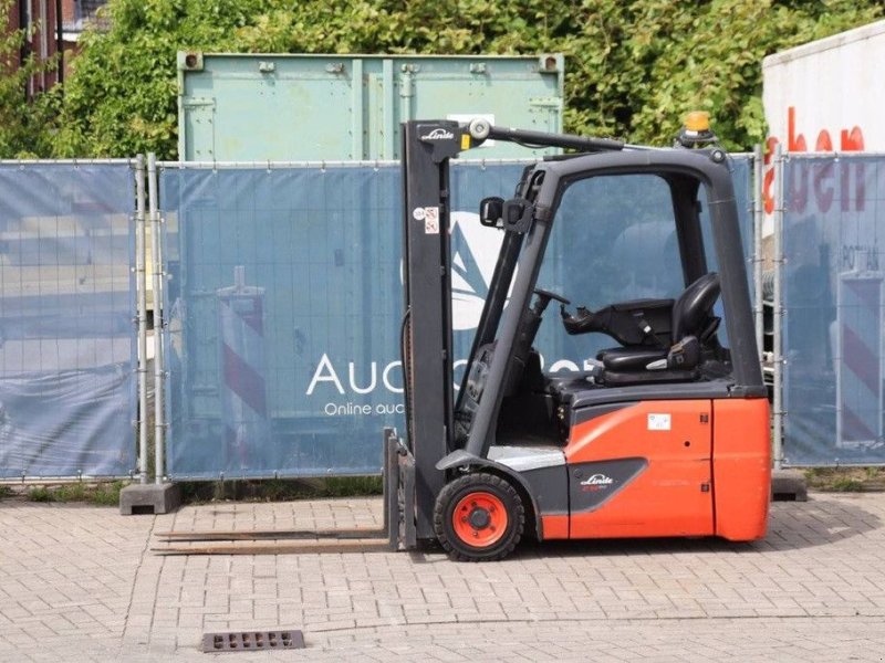 Frontstapler typu Linde E14-02, Gebrauchtmaschine v Antwerpen (Obrázok 1)