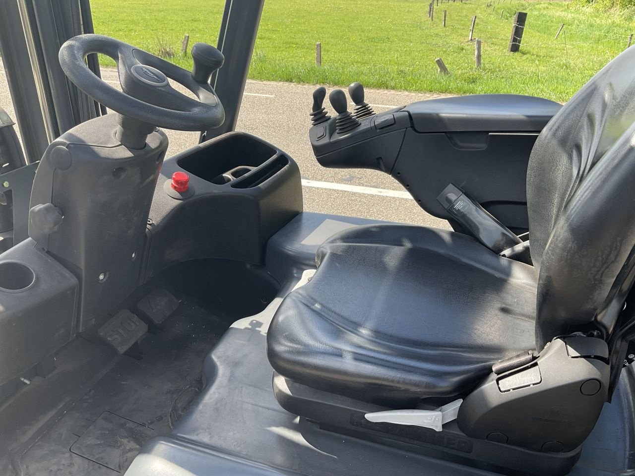 Frontstapler des Typs Linde E14 evo, Gebrauchtmaschine in Haaksbergen (Bild 6)