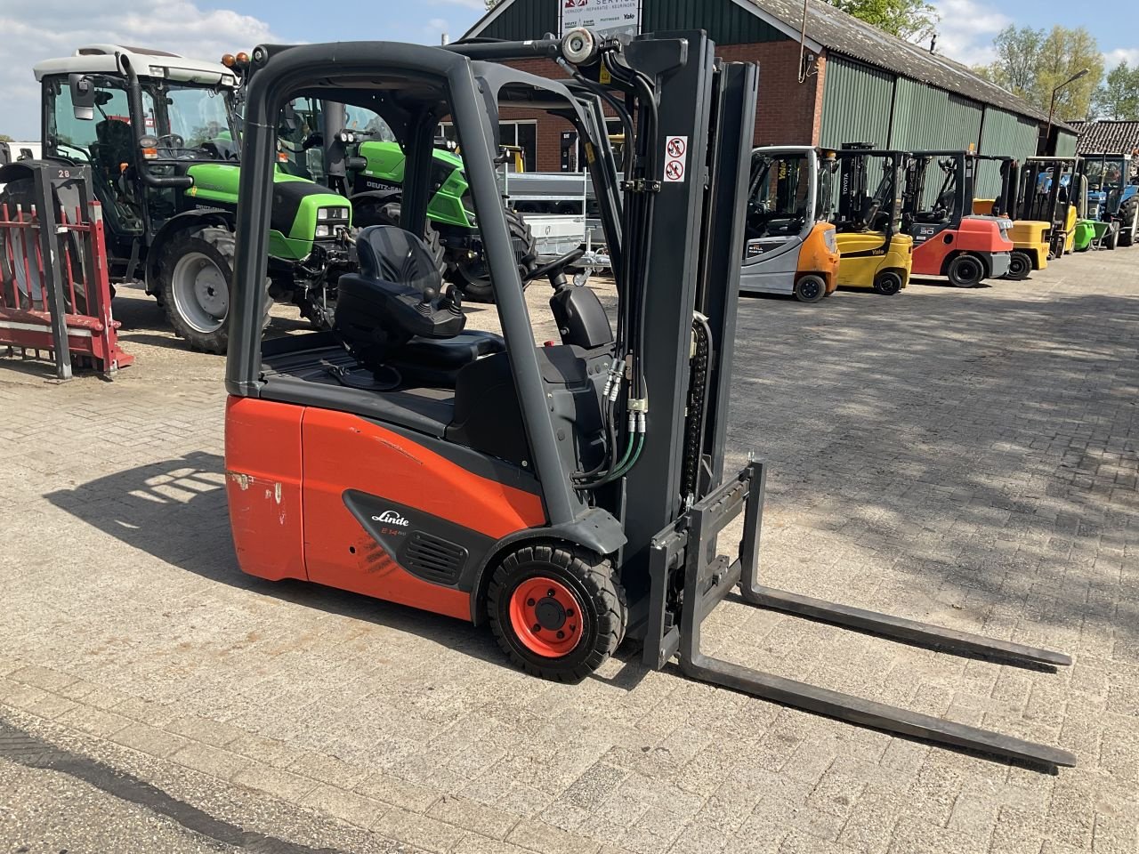 Frontstapler des Typs Linde E14 evo, Gebrauchtmaschine in Haaksbergen (Bild 3)
