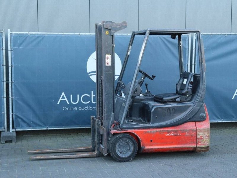 Linde E14, Gebrauchtmaschine, Baujahr: 1998 (Bild 1) Frontstapler des Typs Linde E14, Gebrauchtmaschine in Antwerpen (Bild 1)