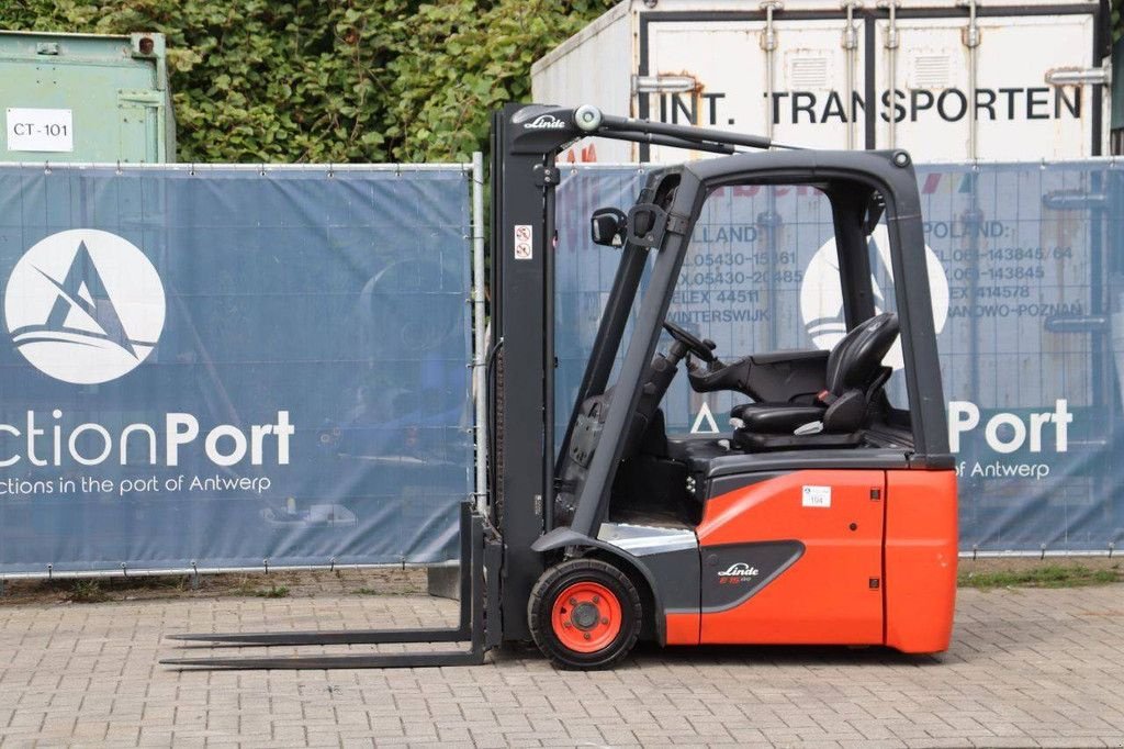 Frontstapler типа Linde E15-02, Gebrauchtmaschine в Antwerpen (Фотография 1)