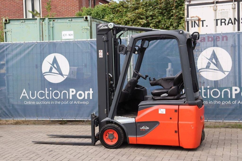 Frontstapler типа Linde E15-02, Gebrauchtmaschine в Antwerpen (Фотография 3)