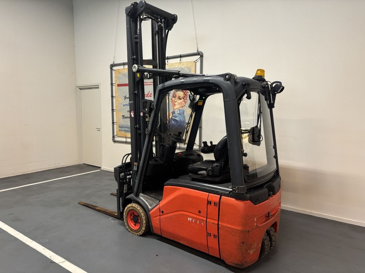 Frontstapler za tip Linde E16-01-386, Gebrauchtmaschine u Leeuwarden (Slika 2)