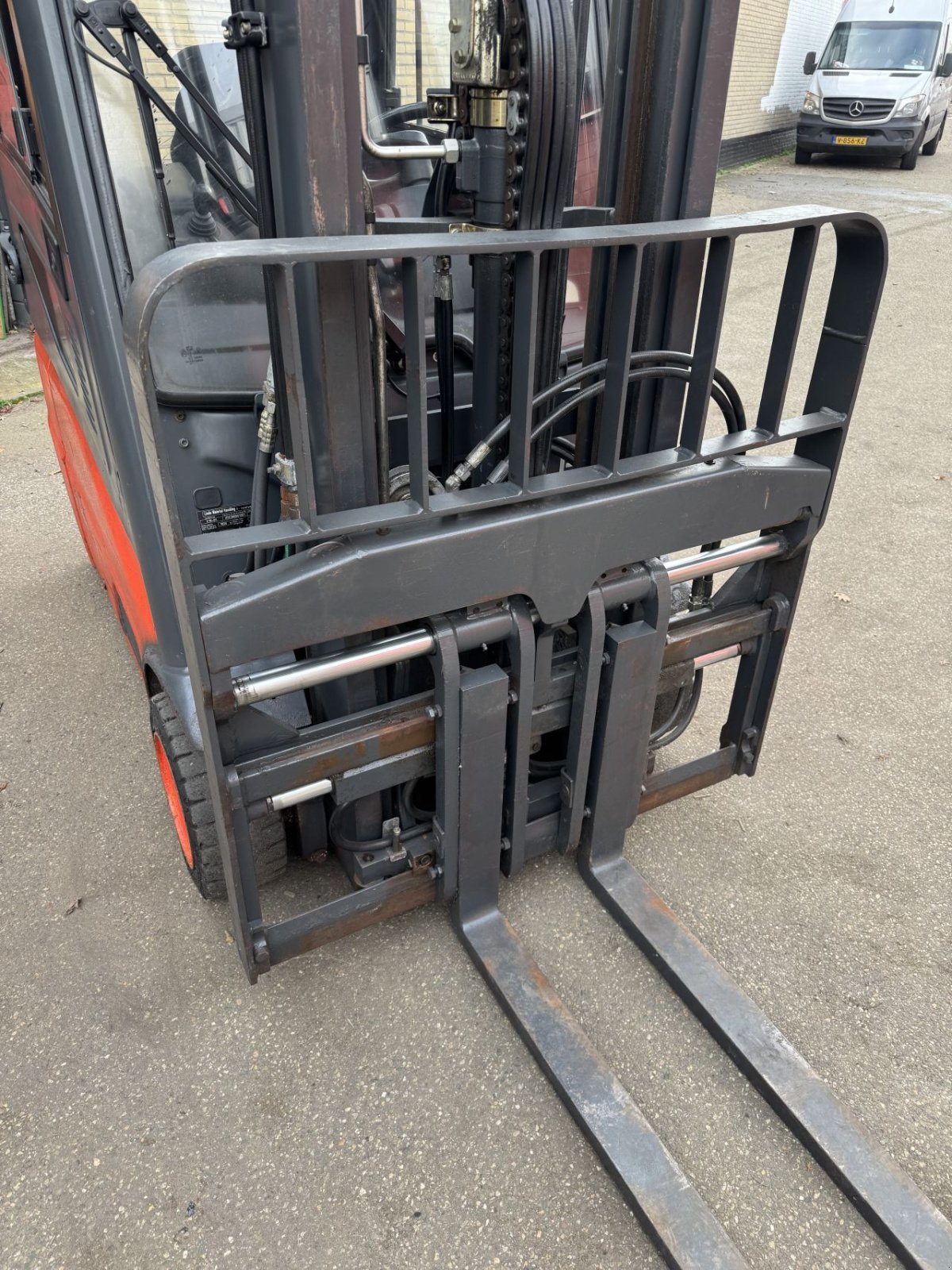 Frontstapler del tipo Linde E16-01 386, Gebrauchtmaschine In Oldenzaal (Immagine 2)